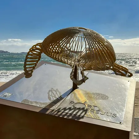 公寓 Le Mediterranee-4 By Interhome *